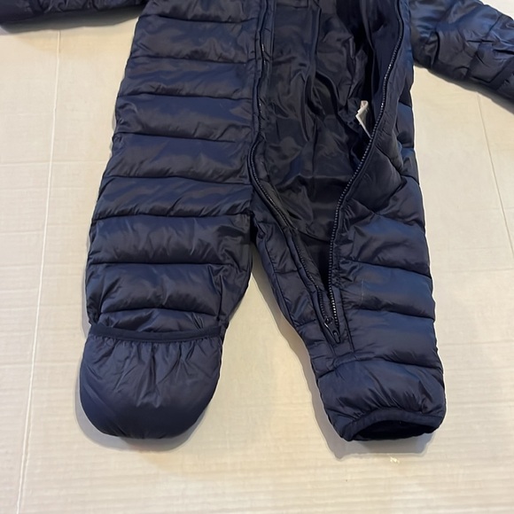 Gap-6-12 months baby-navy blue-fully lined, hooded, quilted shell, snowsuit. - Picture 6 of 12